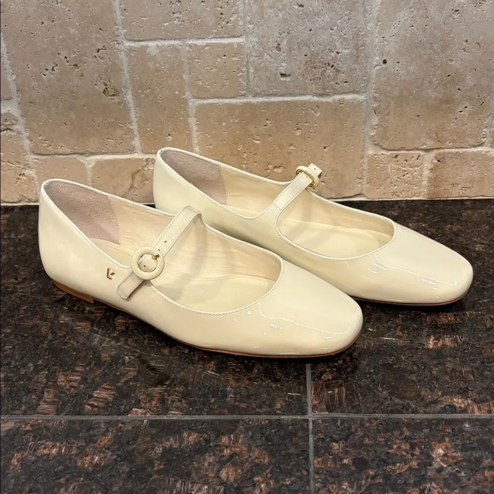NWT Larroude/Dust Bag Blair Vary Jane Flat &315